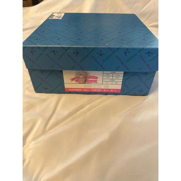 Vintage‎ Madame Alexander Snow White Doll #495, - Picture 4 of 5